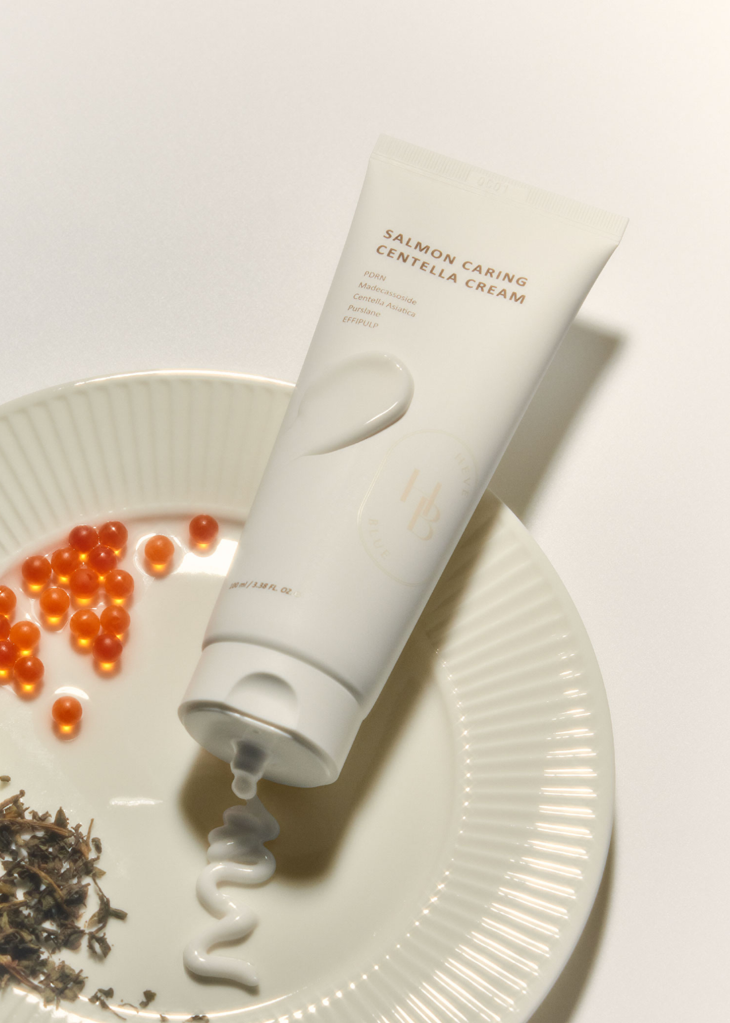 Salmon Caring Centella Cream