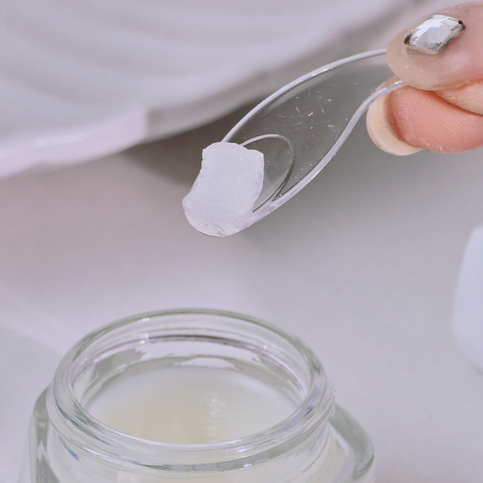 sunnicorn Deep Hydrating Lip Mask på sked